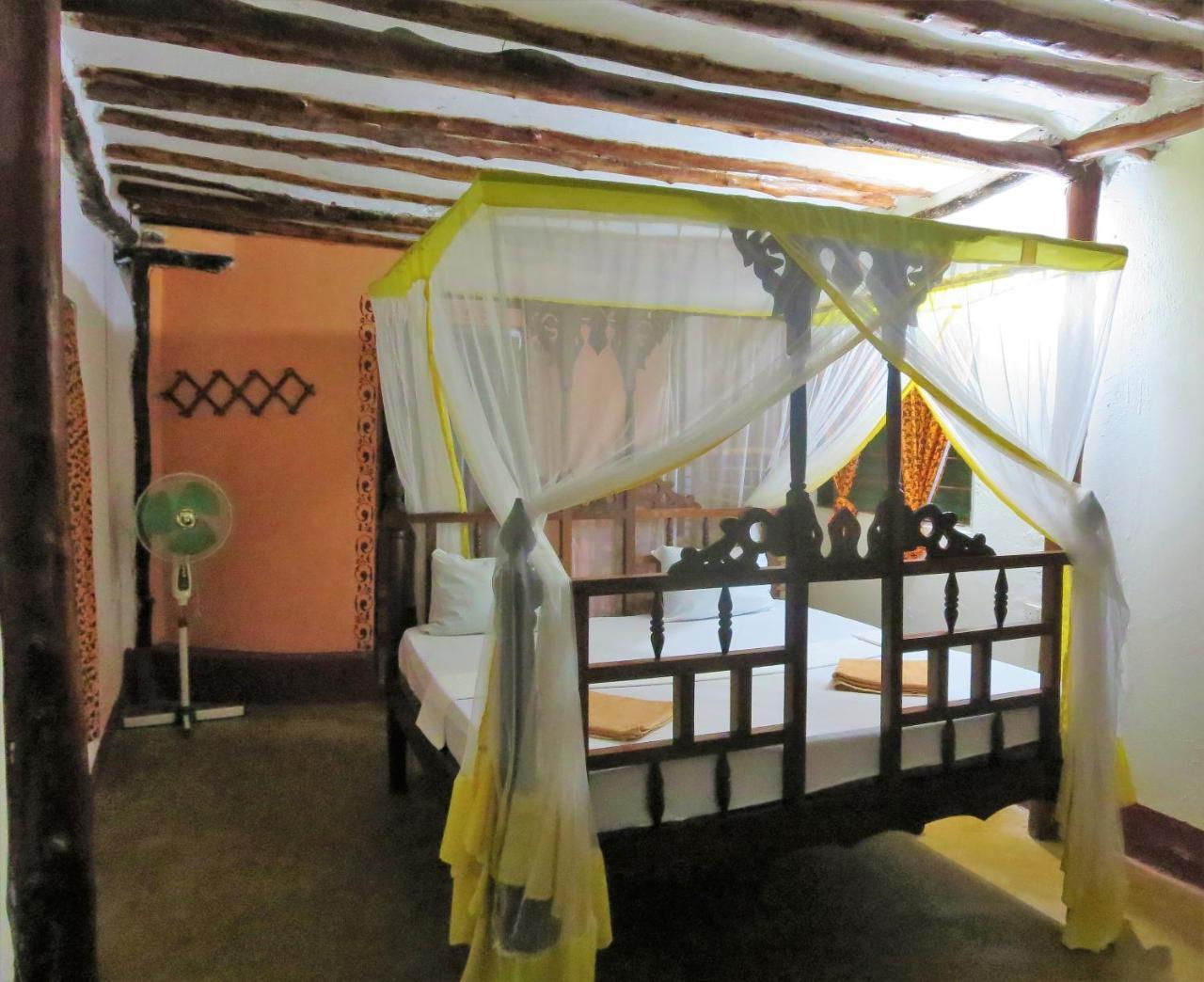 Hotel Santa Maria Coral Park Pongwe Esterno foto